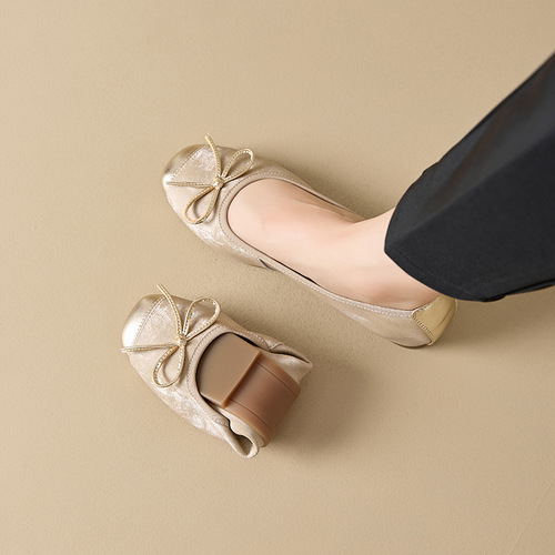 Women's Small Leather Slip-on Shoes with Korean-style Bow Ties, Large Size Dou Dou Shoes