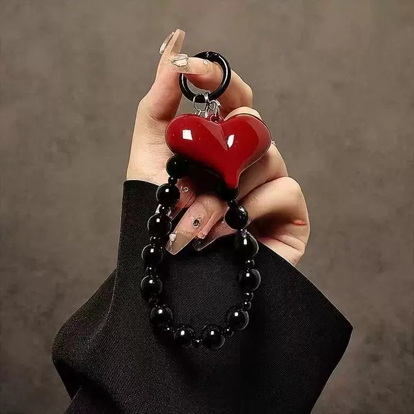 Unique and creative red heart-shaped black beaded chain, wrist strap, short lanyard, phone case, car keychain, and bag charm