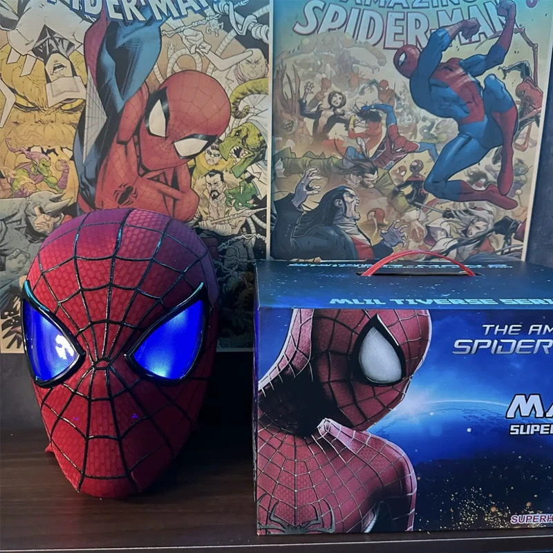 Movable electric mask, heroes, helmet, Spiderman