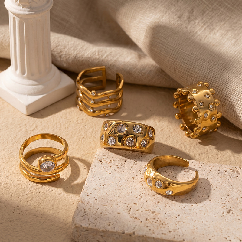 Tina diseño de la personalidad de gota de agua anillo de acero inoxidable chapado en 18K micro-cromo estampado anillo de apertura lisa para mujeres