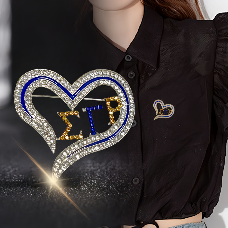 Temperament Rhinestone Heart Brooch, High-End Letter Cardigan Full Diamond Pin, Fashion Accessories, Women's Suit Anti-Exposure Buckle Pin