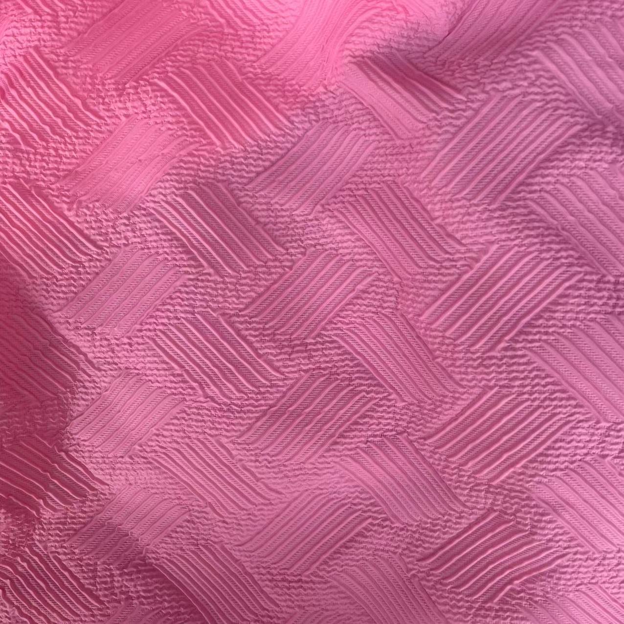 现货无线条花型平纹3D起皱尼丝纺 秋冬季套装连衣裙羽绒服面料