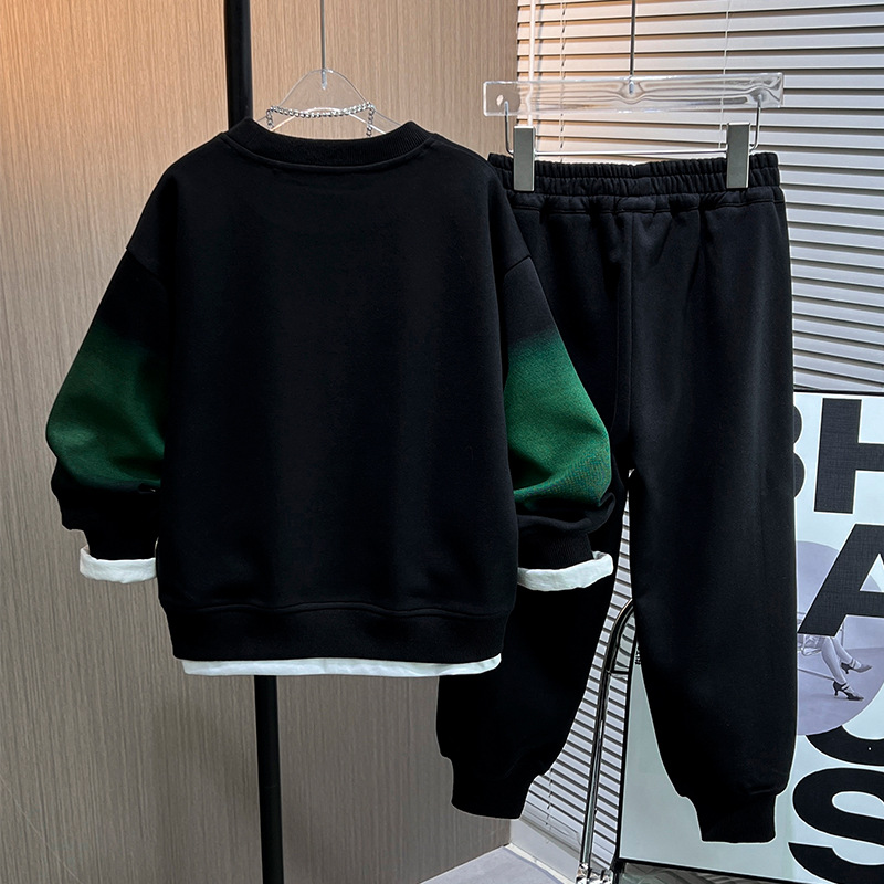 Traje Primavera Traje casual 2024 Nuevo suéter de dos piezas de primavera y otoño para niños grandes y medianos