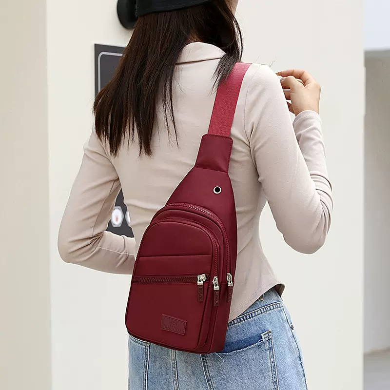 新款胸包女时尚轻便尼龙布包腰包休闲运动单肩包百搭胸前斜挎背包