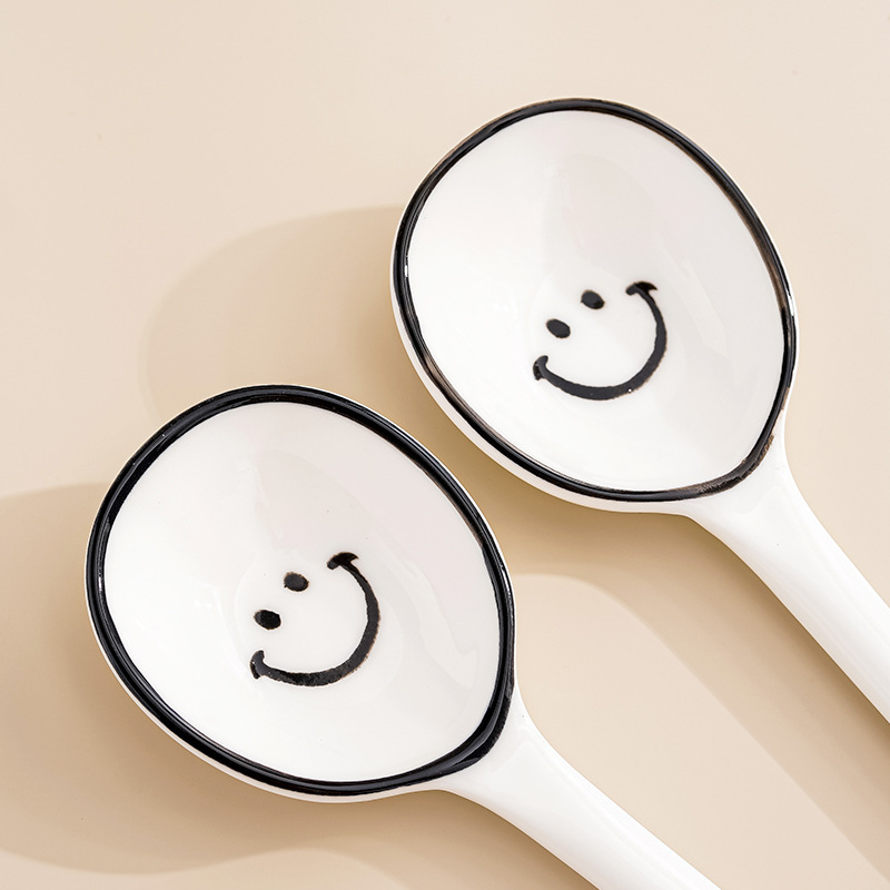 Nórdico sonriente cubiertos set platos de cerámica casera platos de alta cara popularidad en línea