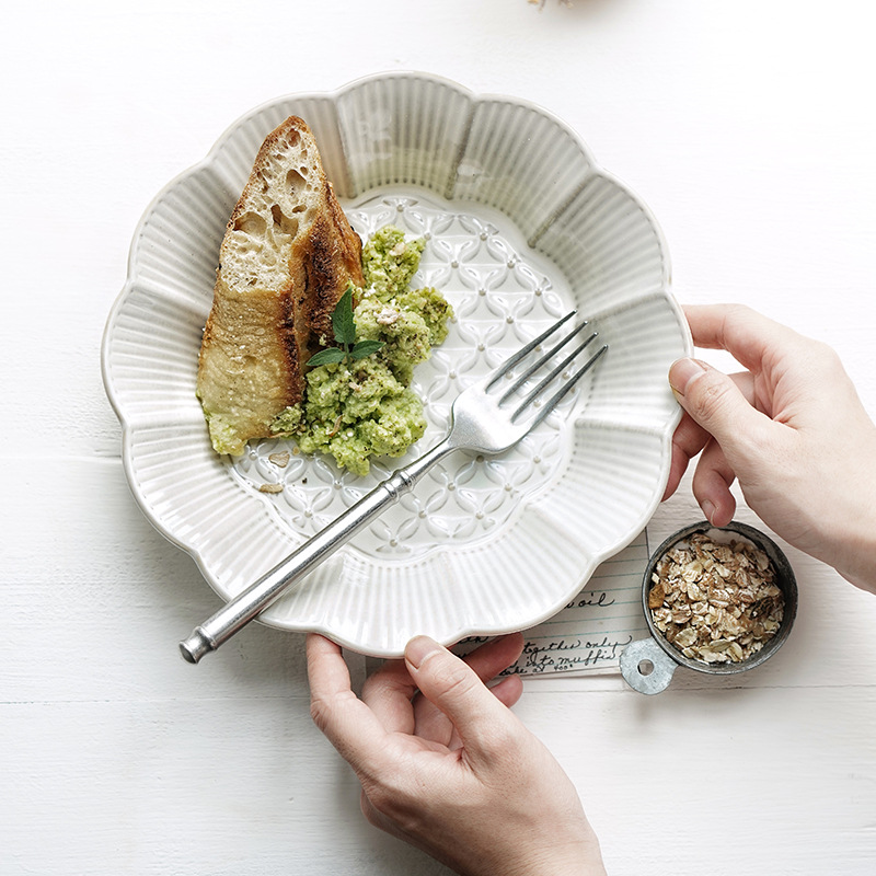 El horno de estilo japonés se convierte en ensalada occidental, plato de frutas, plato de sopa profunda con forma de flor creativa, plato, vajilla de cerámica transfronteriza
