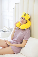 卡通记忆棉U型枕颈椎枕午睡枕U形枕高铁飞机旅行枕亚马逊厂家直销