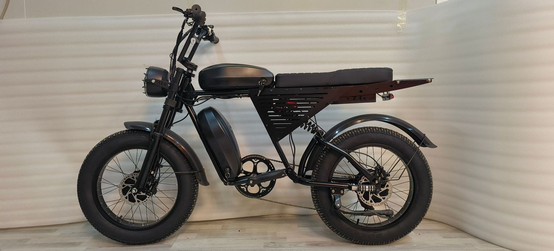 Super73 Style Retro Electric Bicycle Off-Road Fat Tire E-Bike