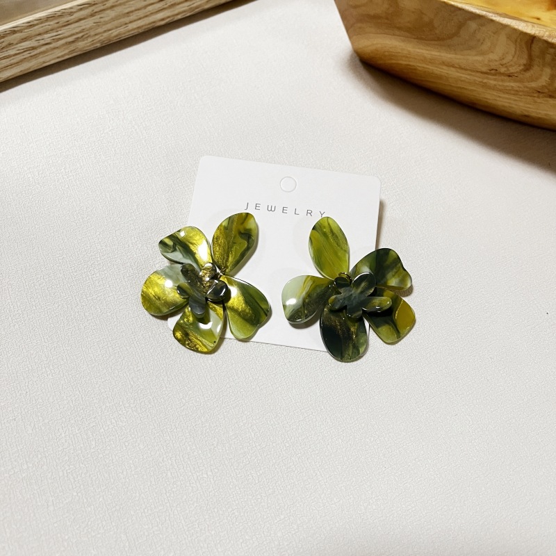 Women's Gender 1 Pair Exaggerated Sweet Flower Stoving Varnish Acetic Acid Sheets Ear Studs