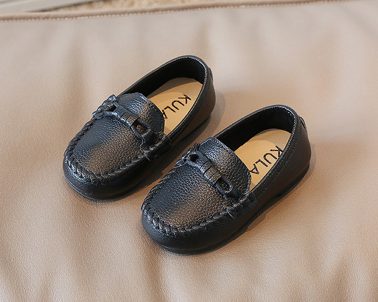 English style leather shoes with soft soles, one foot kick boys' bean new autumn 2022 baby shoes, children's shoe trend_voghion.com