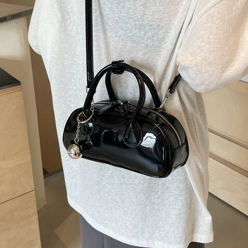 Handheld shoulder bag, city style, internet celebrity