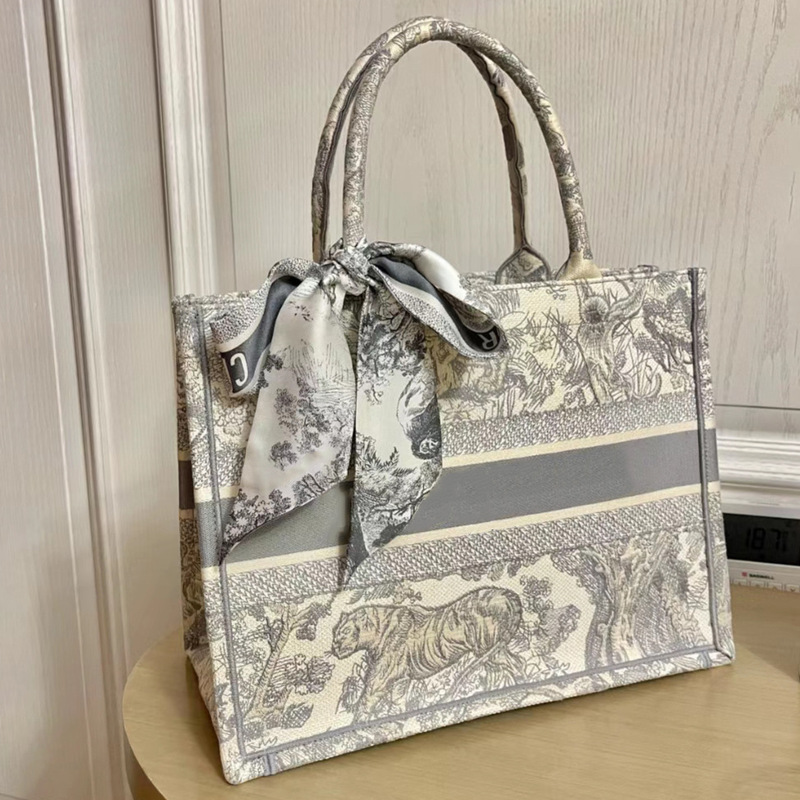 Anti-Sweat Modification Protection Decorative Tote Bag Handle Streamer 2024 New Bag Silk Scarf Tying Bag Ribbon for Women