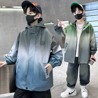儿童2026新款冲锋衣渐变男童外套春秋款童装上衣中大童休闲春秋装