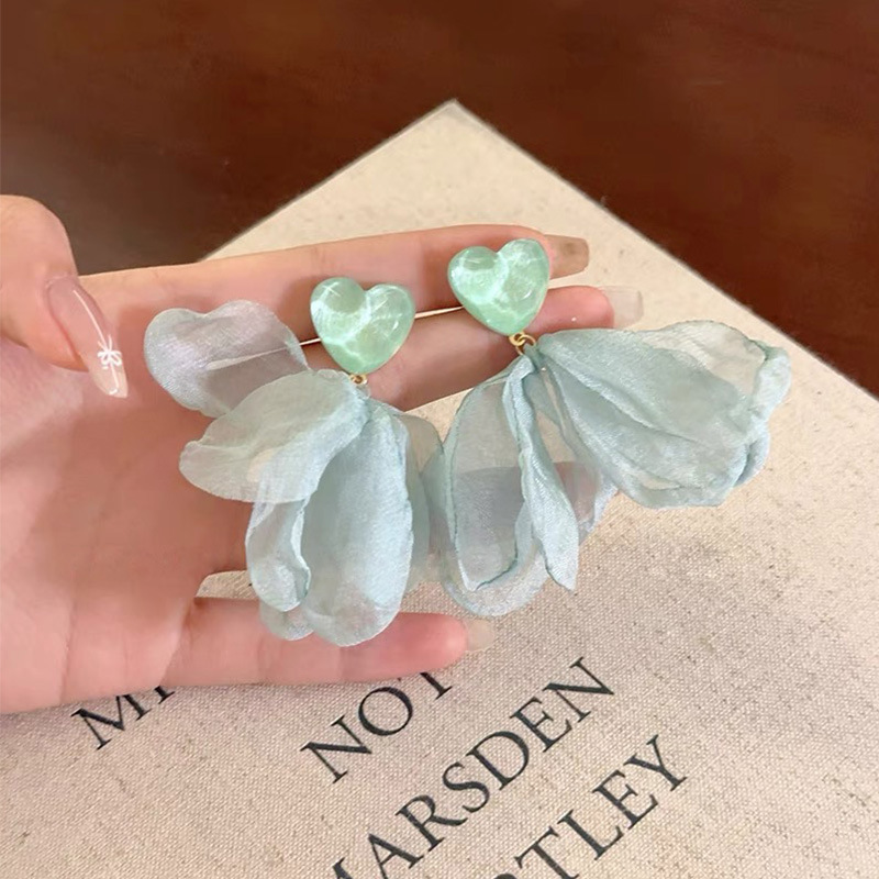 Orecchini a forma di cuore e fiore coreani in argento per donna_voghion.com