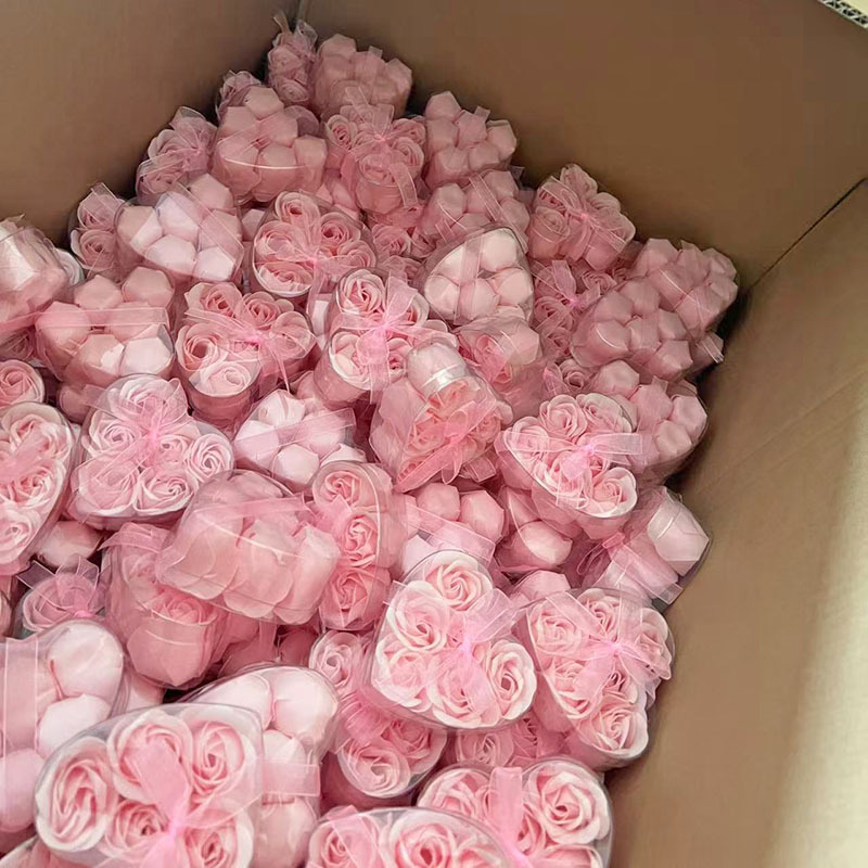 Los fabricantes venden al por mayor 6 cajas de pvc de flores de jabón en forma de corazón