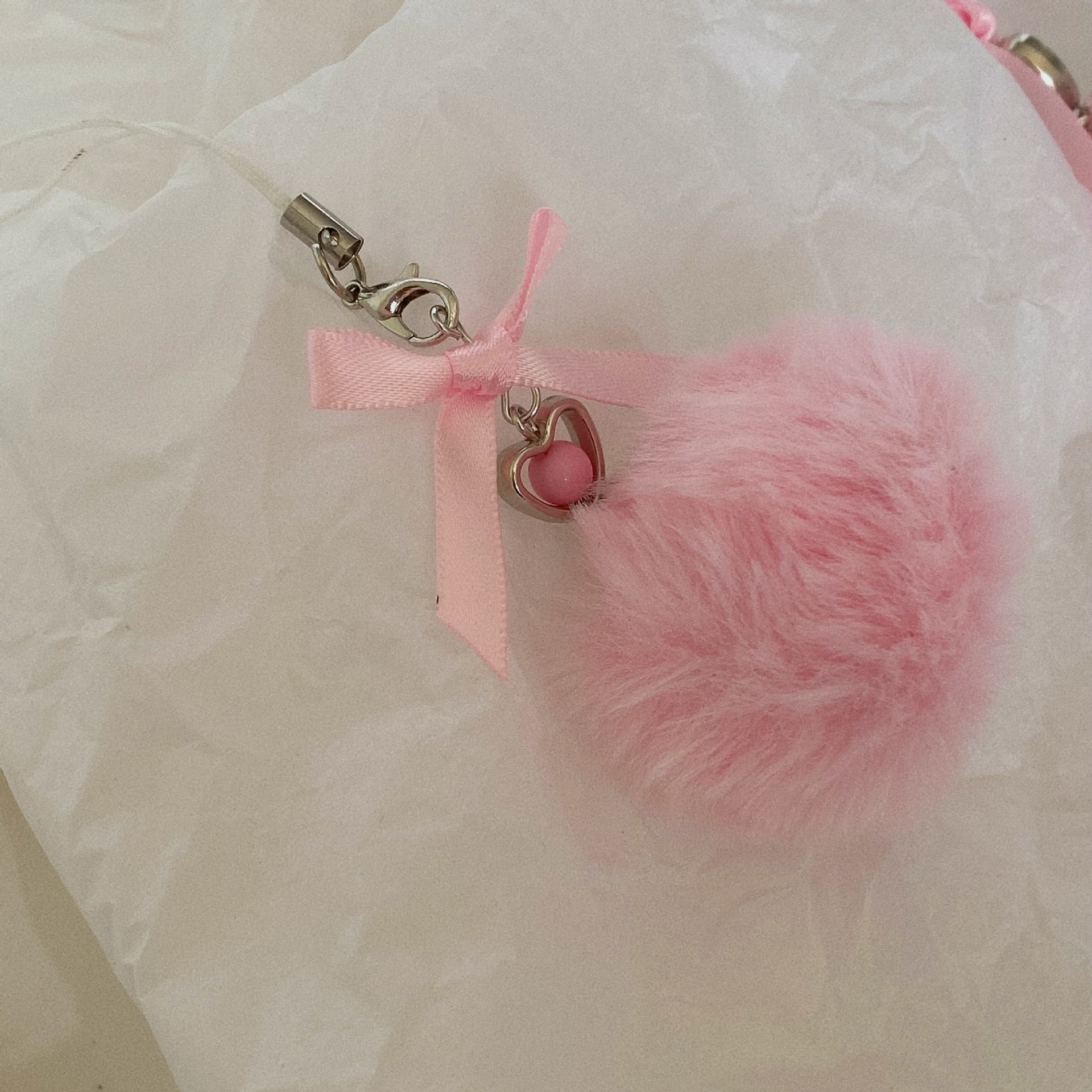 Cute Bow Knot Seto Fur Pom Poms Mobile Phone Chain Keychain display picture 11