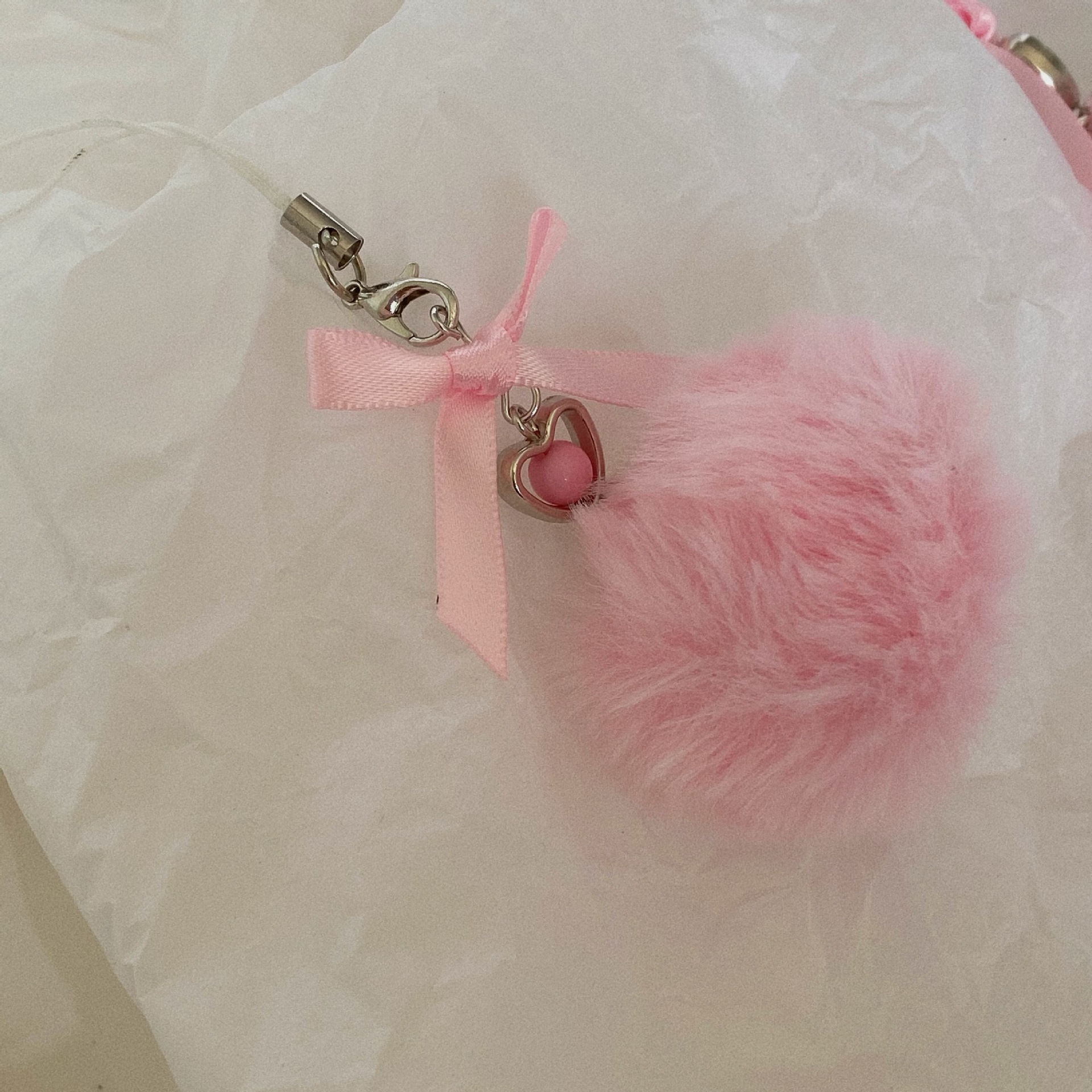 30g Weight Mobile Phone Chain, Keychain Classification 1 Piece Quantity Holiday, Daily Occasion Seto fur Material Bow Knot Pattern Pom Poms Design Cute Style 1 Piece Cute Bow Knot Seto Fur Pom Poms Mobile Phone Chain Keychain 10