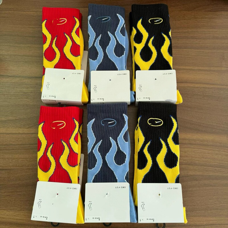 New Suwannext Men's and Women's Embroidered Flame Pattern High-Top Towel-Soled Sports Socks Basketball Training Socks New Suwannext Men's and Women's Embroidered Flame Pattern High-Top Towel-Soled Sports Socks Basketball Training Socks