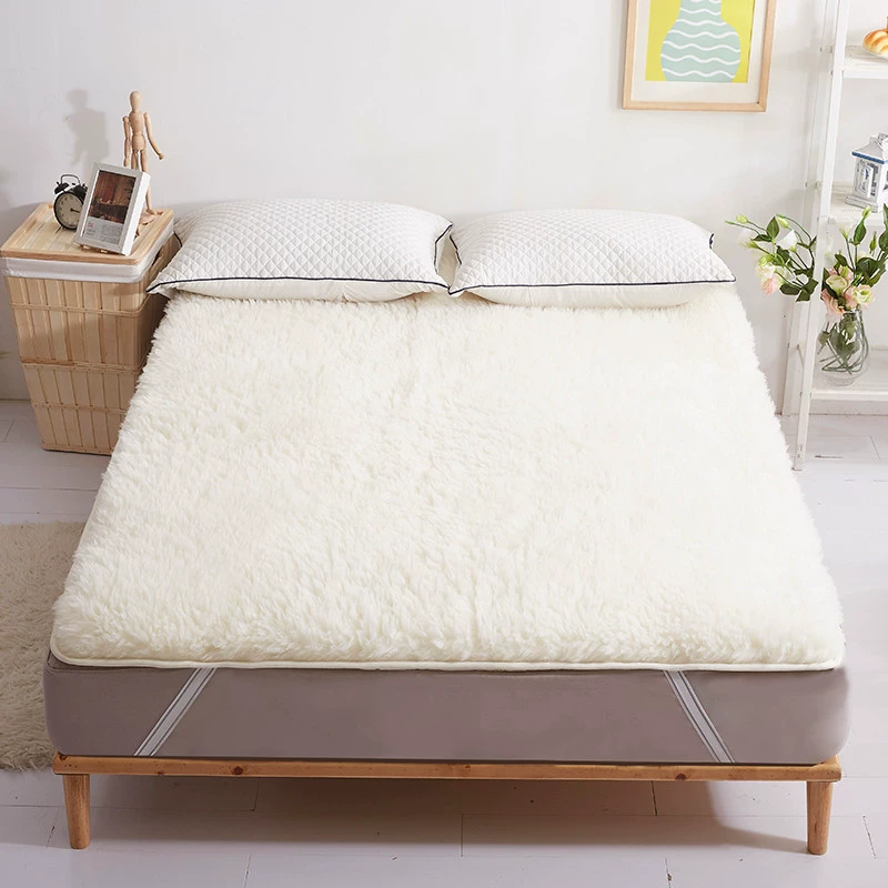 Winter mattress, keep warm non-slip carpet