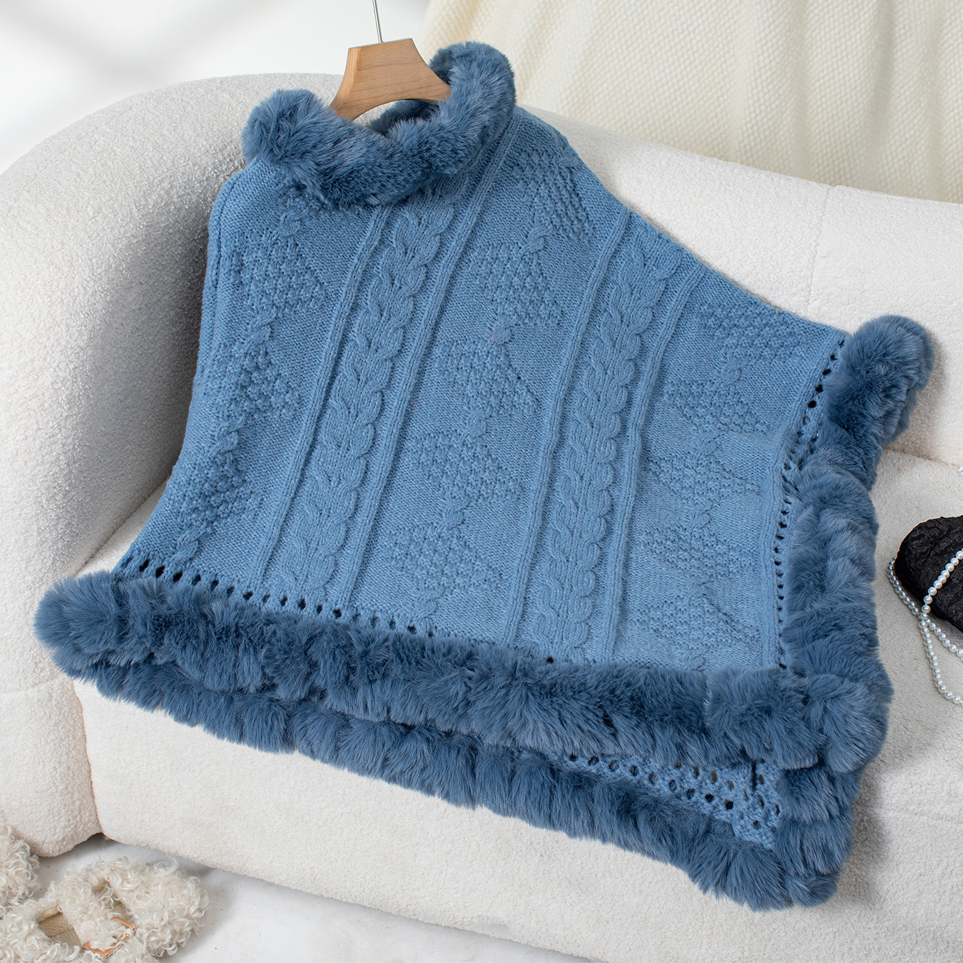 Damenbekleidung Nieselregen Lose Große Größe Herbst Und Winter Warmer Kaninchenfellkragenmantel Neue Grobe Zopfmusterpulloverjacke_voghion.com