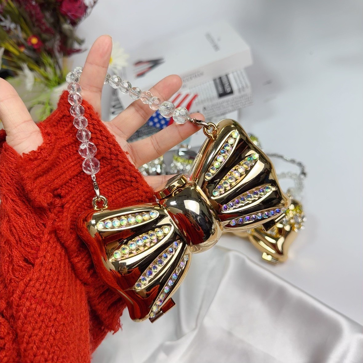 Nuevo mini bolso de cena con diamantes brillantes bolso de arco acrílico estilo de moda lápiz labial de hombro de mujer bolso de noche