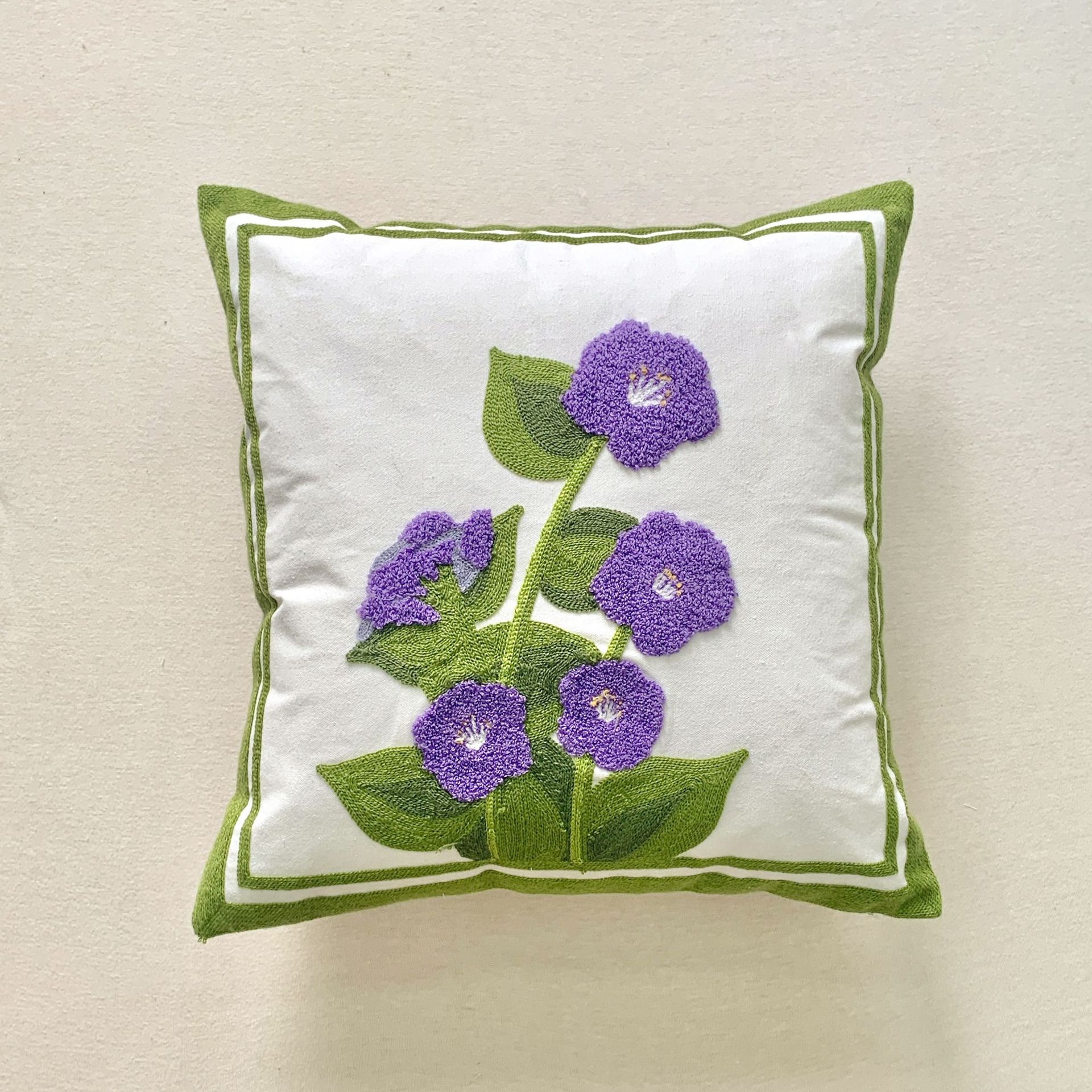 フランス田園現代シンプルなクロスボーダー花刺繍ソファクッション抱き枕民宿刺繍チューリップ枕カバー