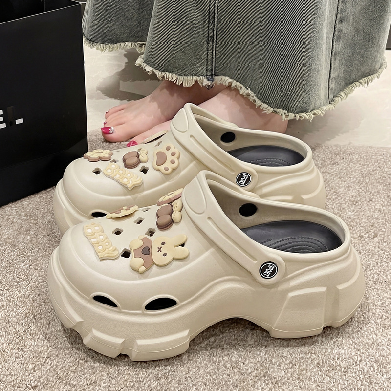Croc Shoes for Women in Summer, Small Thick Soles for Heightening, Seaside Beach 34 Small Size 35 Dopamine Slippers for Women Croc Shoes for Women in Summer, Small Thick Soles for Heightening, Seaside Beach 34 Small Size 35 Dopamine Slippers for Women
