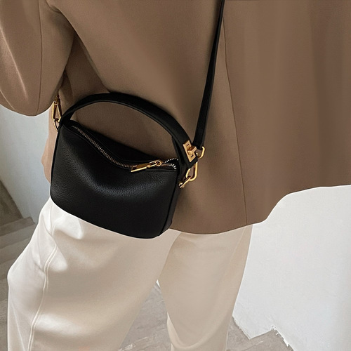 Gourmet Design Handbag for Women  Autumn/Winter New Rice Bowl Cloud Bag Shoulder Bag Crossbody Small Square Bag