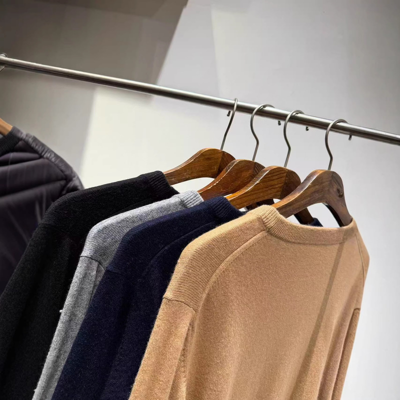 Goat Wool Round Neck Knitted Sweater for Men 2025 New Autumn and Winter Warm and Comfortable Slim Fit Long-Sleeved Top for Warmth Goat Wool Round Neck Knitted Sweater for Men 2025 New Autumn and Winter Warm and Comfortable Slim Fit Long-Sleeved Top for Warmth