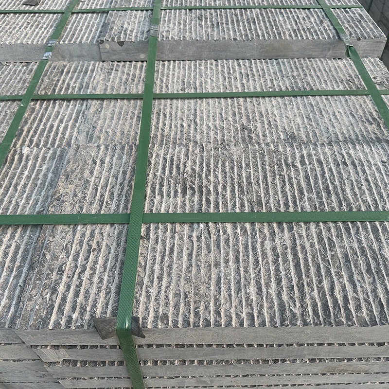 Antique Bluestone Garden Non-Slip Lychee Surface Fire-Baked Surface Natural Mine Stone Natural Surface Paving Stone Slabs