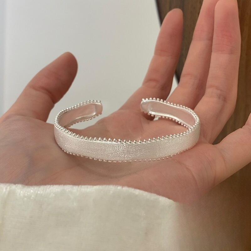 シルバービーズ織りクリスタルパールブレスレットレディースライトラグジュアリーニッチファッションブレスレット秋冬気質多用途ハンドジュエリー|undefined