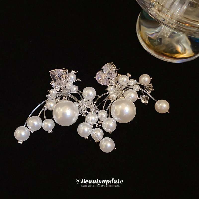 Aguja de plata circón amor perla borla aretes francés ligero lujo temperamento todo fósforo aretes moda alta sentido mujeres