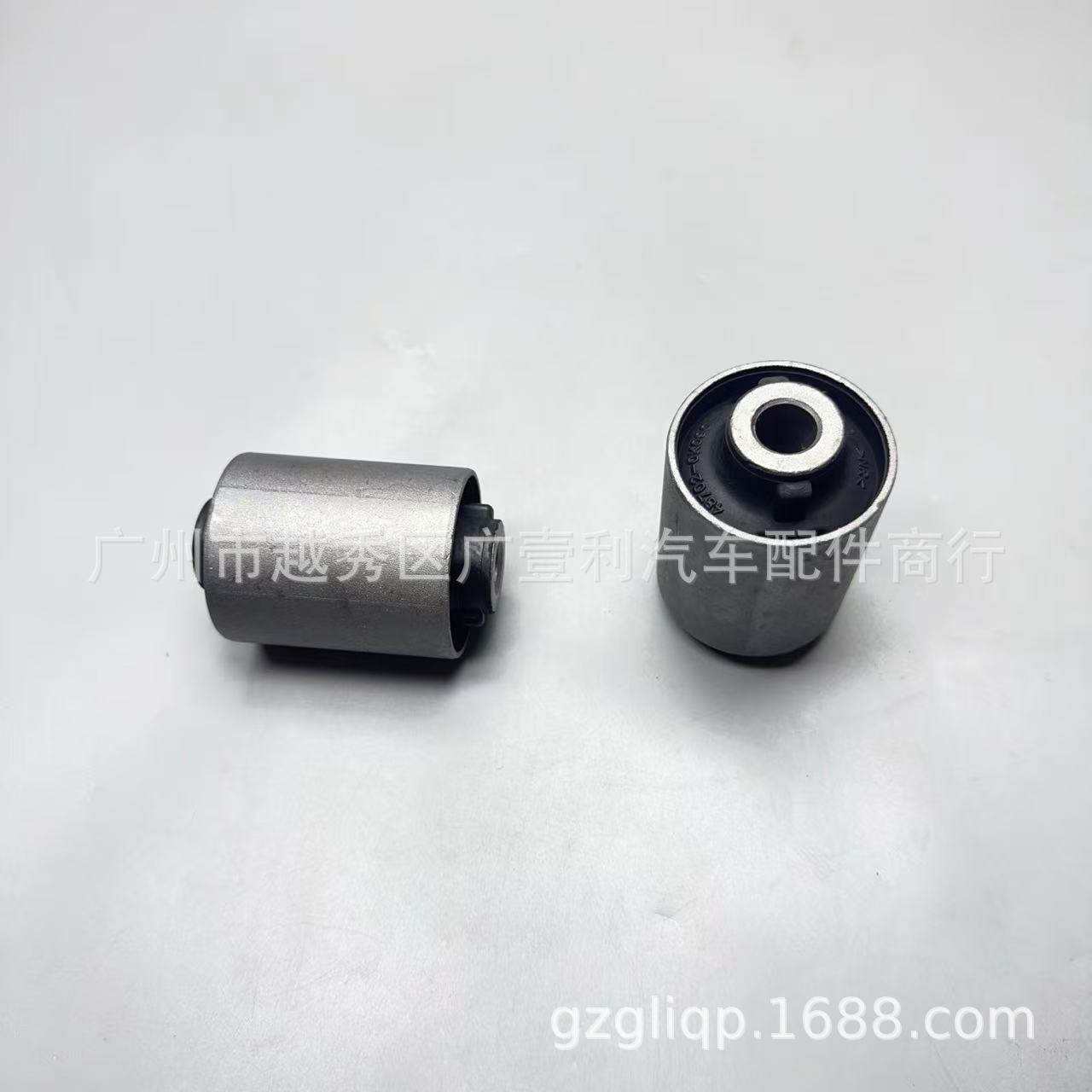 Applicable to 48702-0K090 48702-0K030 Revo Tgn51 Gun156 Rear Pull Rod Rubber Sleeve