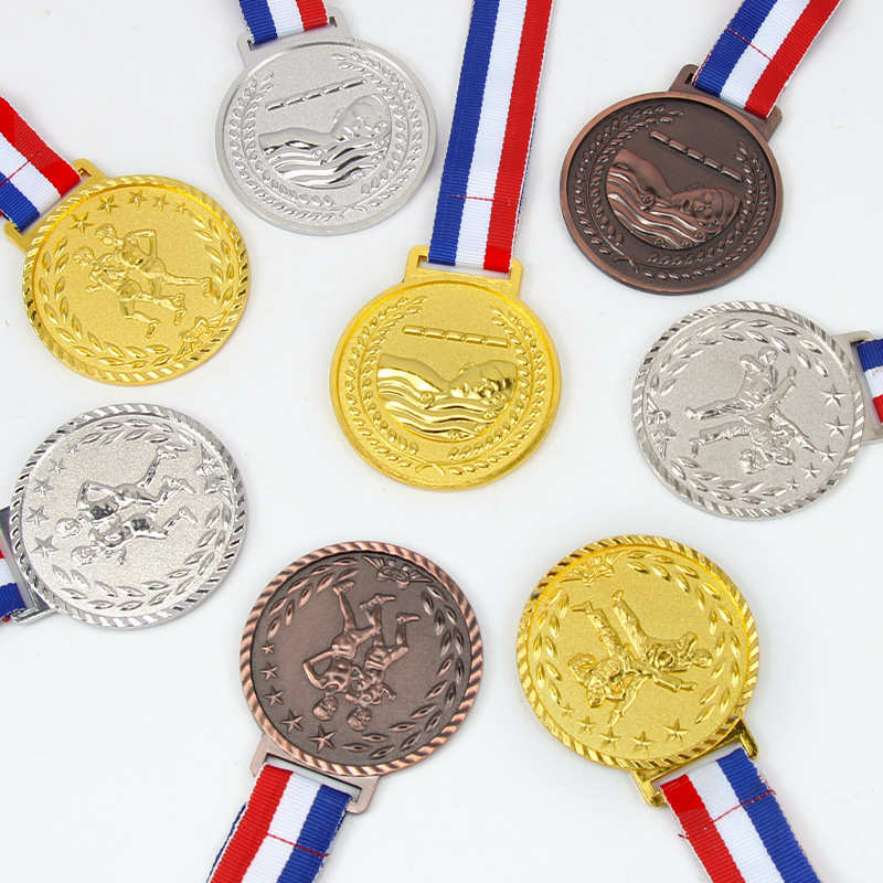 Nueva medalla colgante, medalla de metal, medalla de bronce, medalla deportiva, medalla con lámina de oro personalizada, medalla conmemorativa