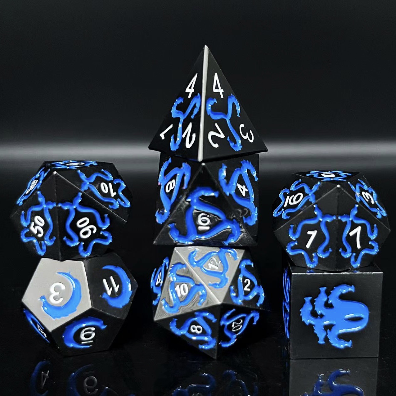 Dados de metal dnd dragón y mazmorras juego de mesa juego de dados sólidos trpg running ground poliedro cromado