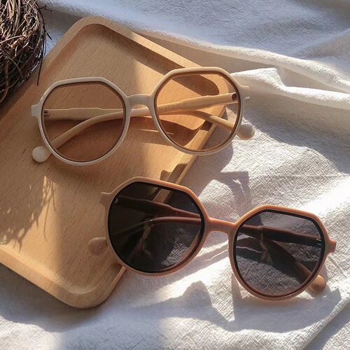 New Xiaohongshu same style ins style women's sunglasses fashionable large frame glasses anti-UV high-end sunglasses