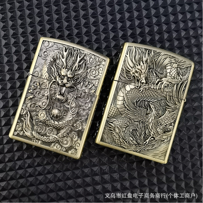 청동 용은 수천 마일을 떠난다