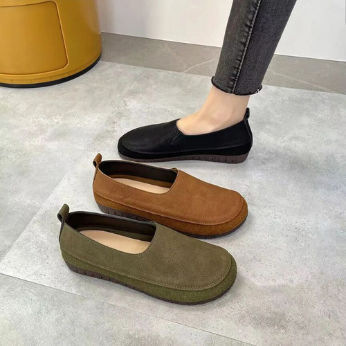 Spring New Bean Bean Shoes for Women  Casual Flat Non-slip Lightweight Fashion Sandpaper Mother's Shoes Handmade Women's Shoes