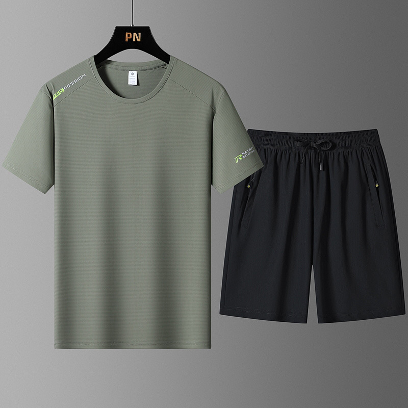 Traje deportivo de seda de hielo de secado rápido de tamaño extra grande Camiseta de manga corta para hombre Nuevo estilo de verano Pantalones casuales para hombre de todo fósforo Conjunto de dos piezas