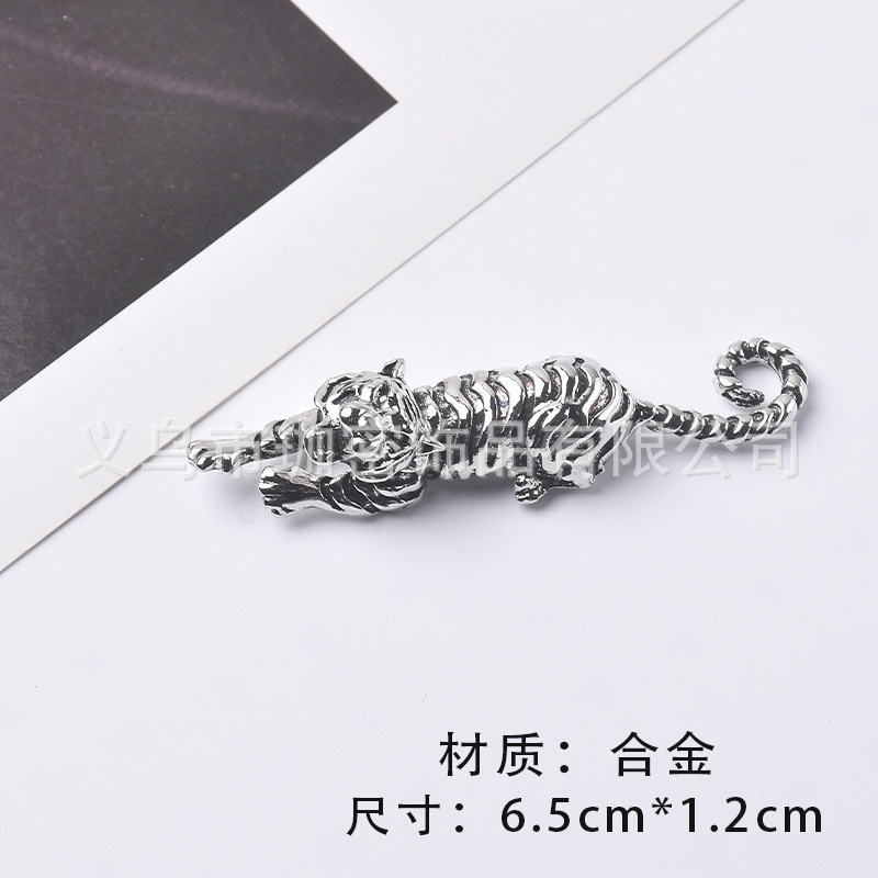 Collar de calle europeo y americano moda masculina hip hop estilo frío todo partido Internet celebridad aleación personalidad moda femenina ins suéter cadena colgante