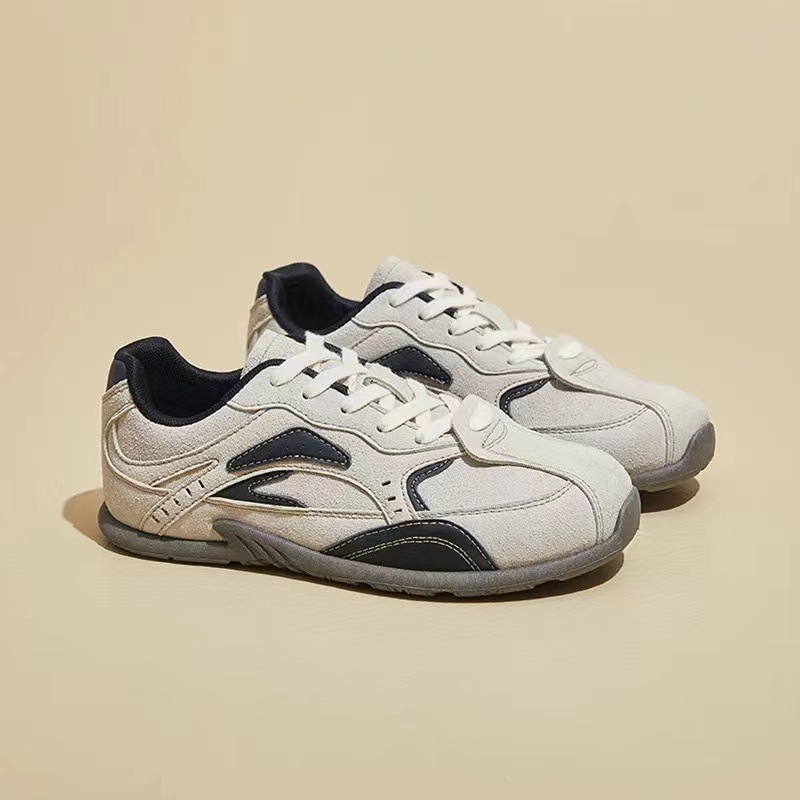 2026 primavera y otoño nuevos zapatos anti-deslizante con suela gruesa, zapatos deportivos ociosos de mujer con suela de durian