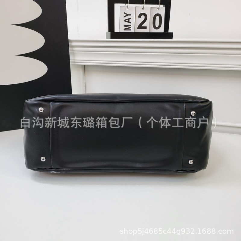 2025跨境购物袋香家新款手提妈咪包腋下云朵包单肩斜挎包批发代发|undefined