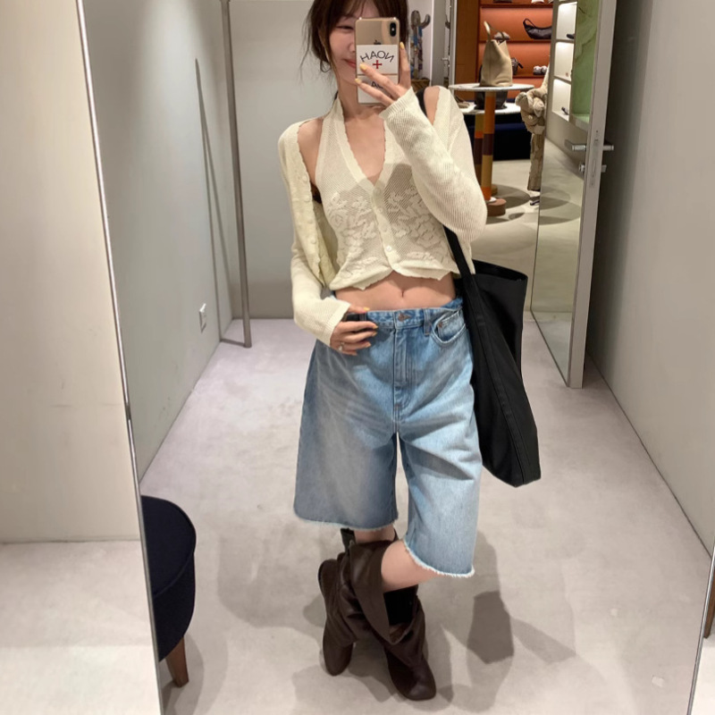 In-Stock Vc Is Ready for Its Debut: Washed and Distressed Wide-Leg Denim Shorts, Casual and Versatile, New Spring 2025 Collection