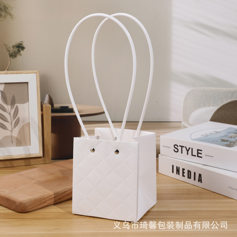 Caja Portátil para Flores de Cartón Blanco Impermeable para Arreglos Florales image 34
