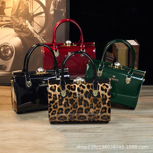 ������Ů���ߙn���Ͱ���������yŮʿ�����F؛���l�S��ֱ�Nб��