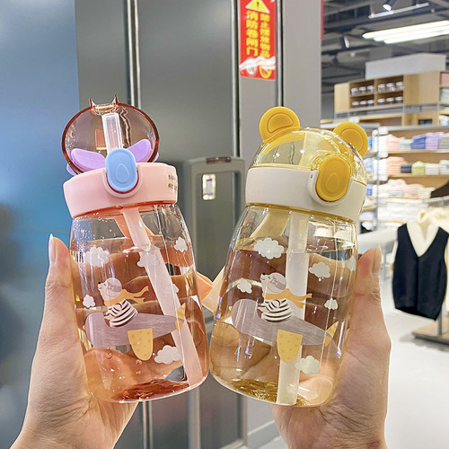 New cartoon rabbit straw cup with handle for boys, kindergarteners, babies, durable plastic cup for girls