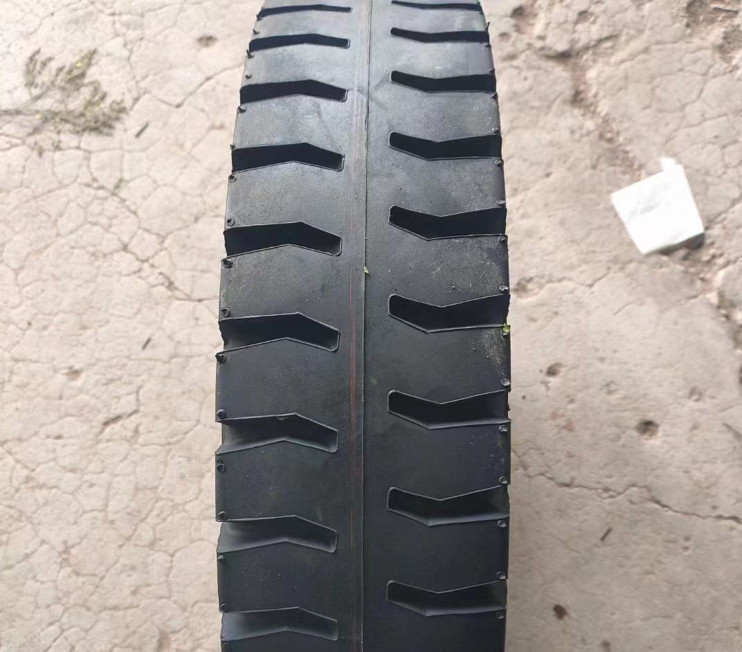 厂家供应拖拉机三轮车轮胎400-14 600-16 750-16羊角花纹加工