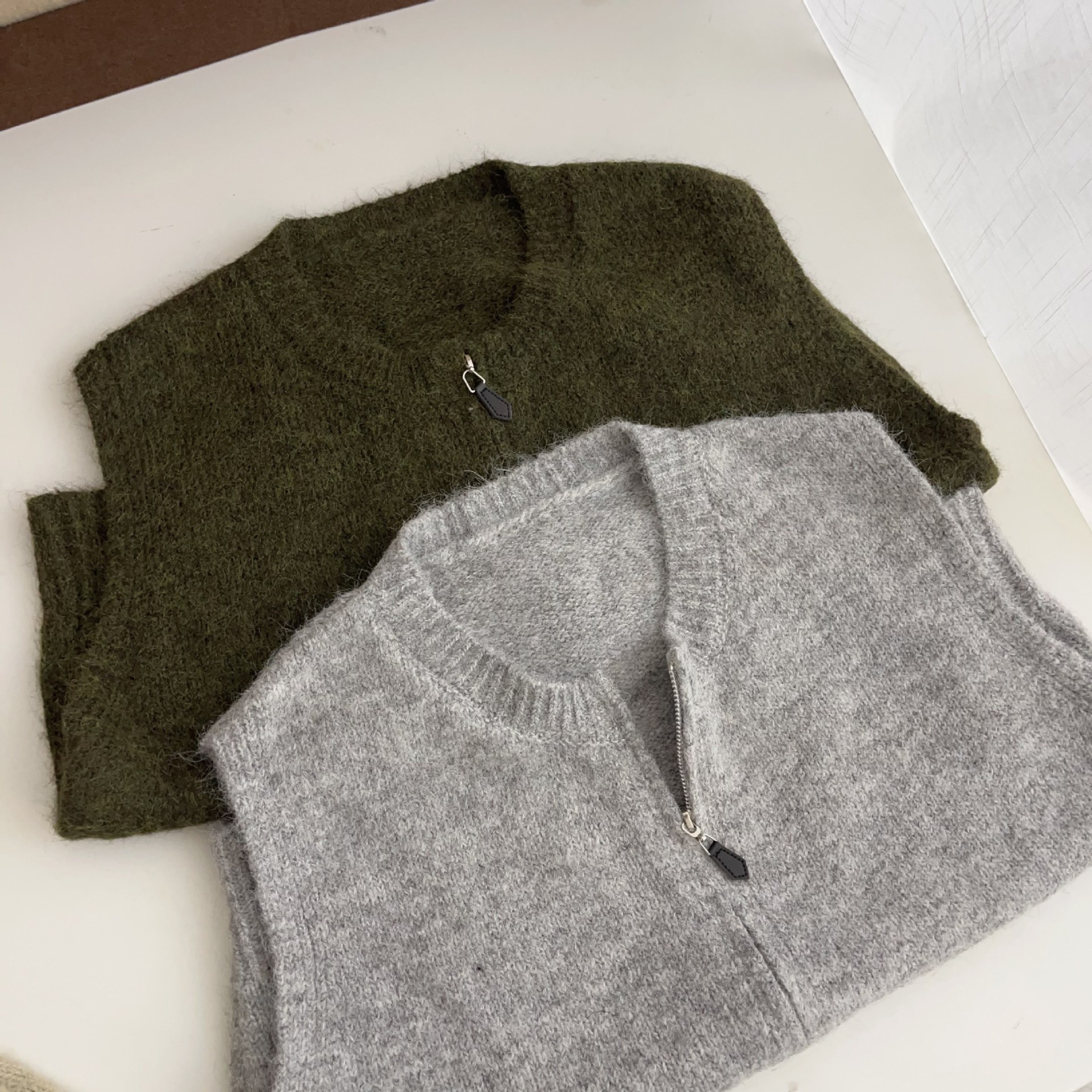 2025 Autumn Layered Double Zipper Sweater Knitted Vest Women's Autumn Loose Slim Waistoutwear Vest Tops Top