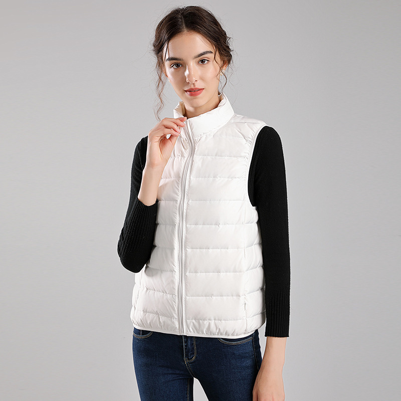 Women's Lightweight down Vest, New Autumn/Winter Style, 90% Down, Short Model, Stand Collar, Ultra-Light, Suitable for Layering or Wearing Alone Women's Lightweight down Vest, New Autumn/Winter Style, 90% Down, Short Model, Stand Collar, Ultra-Light, Suitable for Layering or Wearing Alone