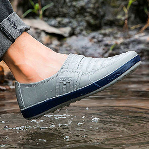 Summer low-cut casual shoes for men, slip-ons, wear-resistant, non-slip, waterproof dad shoes, driving kitchen work shoes